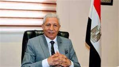 مفاجآة في نفوق كميات كبيرة من الأسماك على شواطئ الإسكندرية