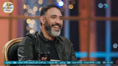 عمرو مصطفى: 