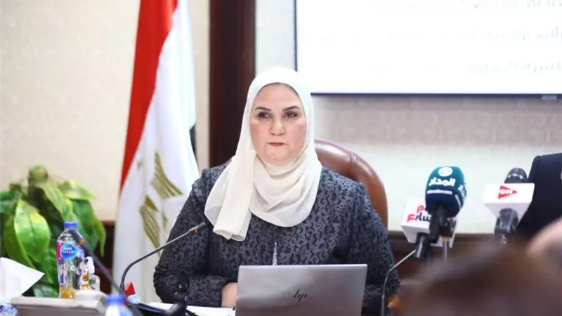 وزيرة التضامن: قريباً تطبيق مشروطية عدم الزواج المبكر على مستفيدي تكافل