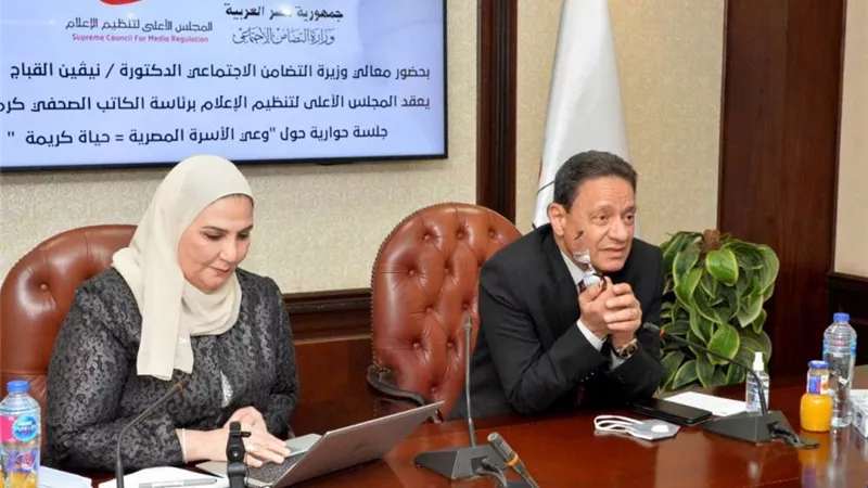كرم جبر: نيفين القباج لديها مشروعات كبيرة وغير مسبوقة في تاريخ مصر