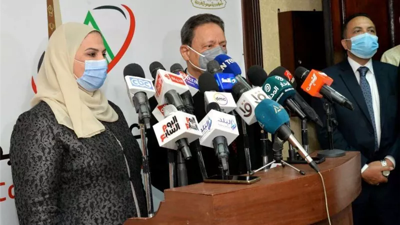 نيفين القباج: كثير من النساء لايحصلن على مزايا تأمينية أو أجازات في القطاع غير الرسمي