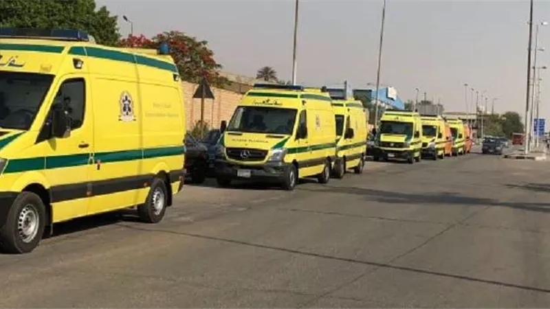 إصابة 14 شخصًا في حادث انقلاب سيارة بطريق الزعفرانة - رأس غارب