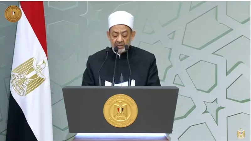 شيخ الأزهر يهنئ العمال بعيدهم ويؤكد 