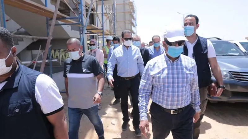 وزير النقل يتابع أعمال تنفيذ القطار الكهربائي الخفيف (LRT)