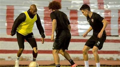 فقرات ترفيهية وتدريبات قوية للحراس في مران الزمالك