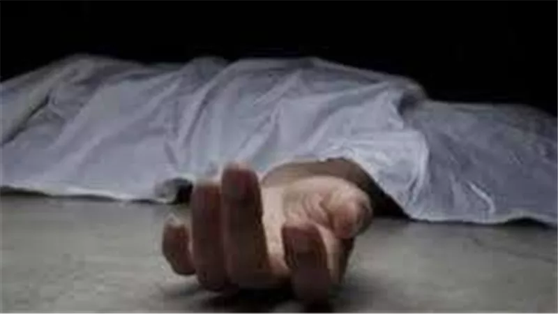 مقتل شاب على يد صديقة طعنا بسكين أمام مسجد في الوايلي