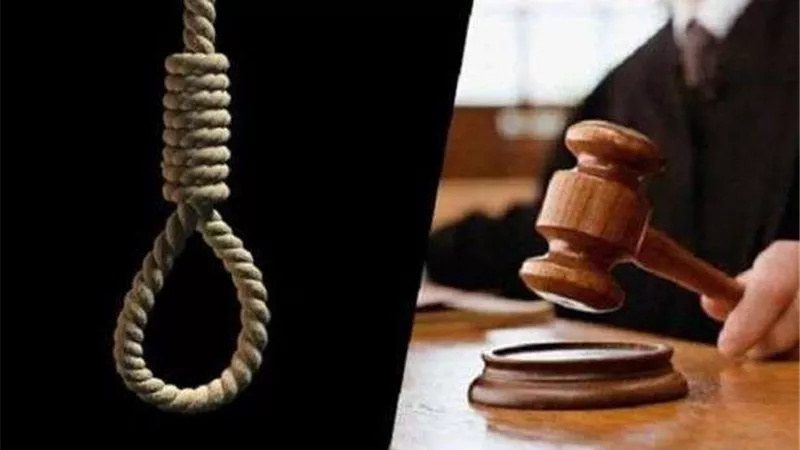 حبل المشنقة يتنظر عامل لقتله شاب في الإسكندرية