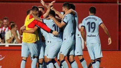 ثلاثي أتلتيكو مدريد مهدد بالغياب أمام برشلونة