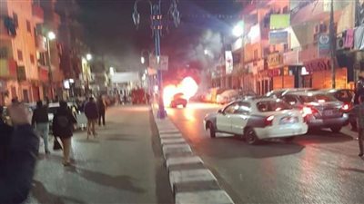 إخماد حريق شب في سيارة ميكروباص بالخانكة