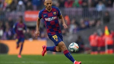 برايثوايت يظهر في تدريبات برشلونة بعد تعافيه من الإصابة