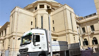 جامعة القاهرة تطلق «قافلة الخير» إلى مدن حلايب وشلاتين وأبورماد