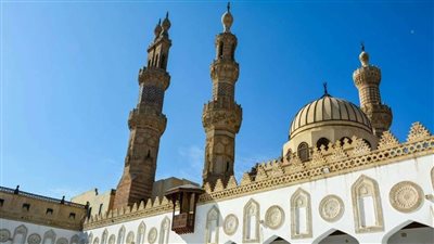 عالم أزهري: توقعات خبراء الأرصاد علم
