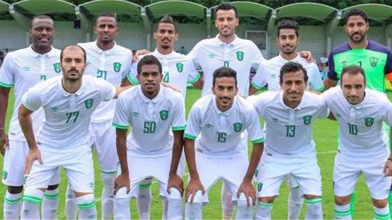 بثلاثية| الأهلي السعودي يقسو على الحزم في دوري روشن السعودي