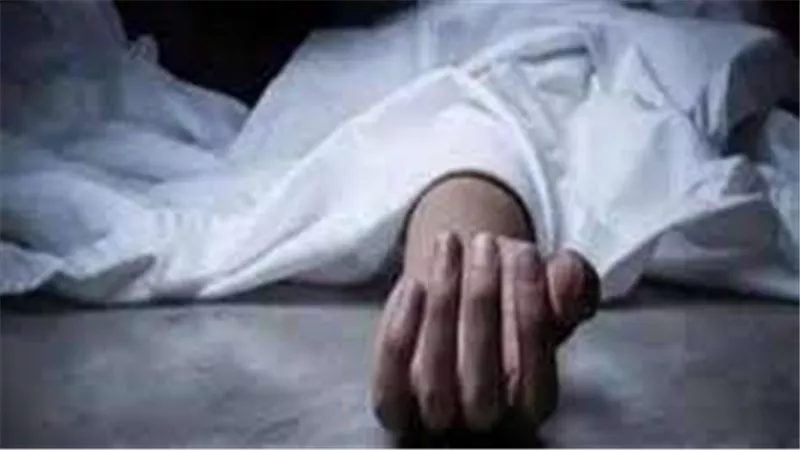 تحريات مكثفة لكشف لغز العثور على جثة شاب أسفل عقار في فيصل