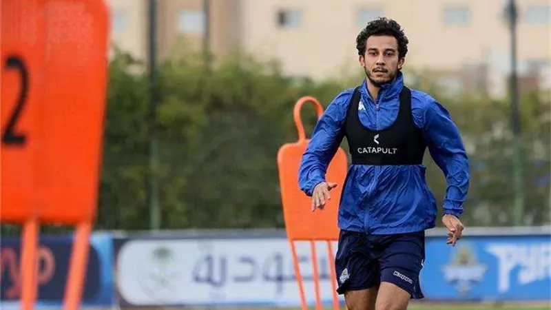 رسميًا| المصري يتعاقد مع أحمد أيمن منصور