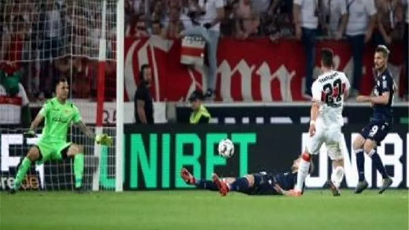 ليفربول يعلن التعاقد مع نجم شتوتجارت الألماني