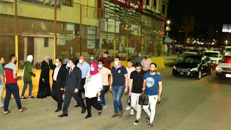 نائب محافظ الدقهلية يجري جولة ميدانية بمدينتي طلخا ونبروه لمتابعة الالتزام بغلق المحلات
