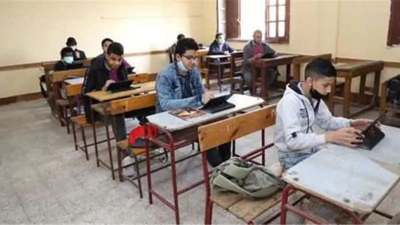 عاجل |تداول صور امتحان اللغة العربية الدور الثاني للثانوية عبر تطبيق تليجرام