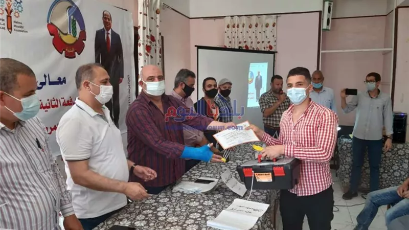 اللواء محمد بدر يشهد تخريج الدفعة الثالثة من برنامج تدريب الشباب الحرفي بمركز شبراخيت