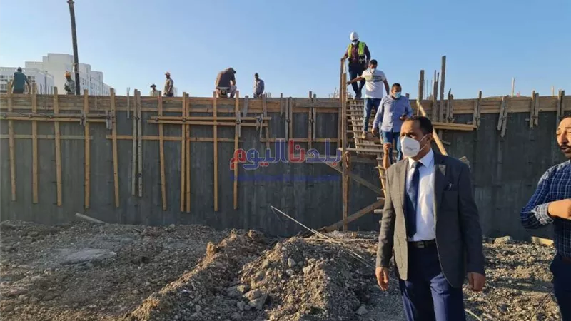 رئيس جامعة دمنهور يتابع أعمال انشاء كلية الطب والمستشفى الجامعي