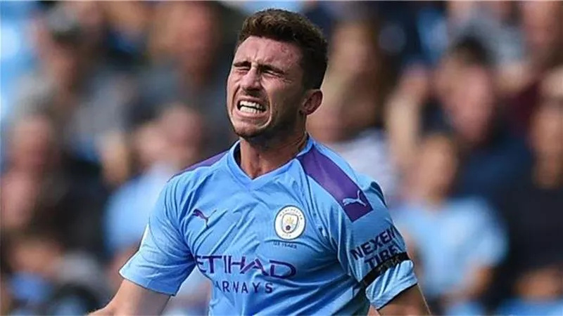 إسبانيا تسعى لإشراك لابورت في اليورو