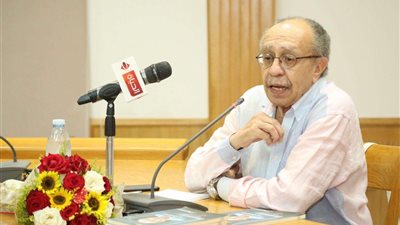 عصام السيد يترأس لجنة تحكيم الدورة الثلاثين من مهرجان القاهرة الدولي للمسرح التجريبي