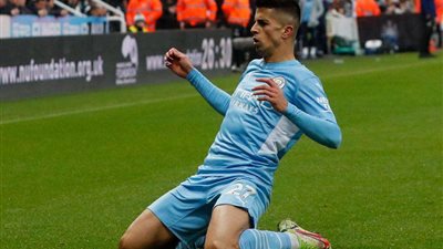 برشلونة يقترب من التعاقد مع لاعب مانشستر سيتي