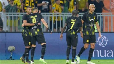 الاتحاد يحسم الشوط الأول بثلاثية نظيفة أمام الرياض بالدوري السعودي