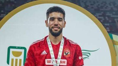 مصدر يكشف أخر تطورات رحيل القندوسي من الأهلي