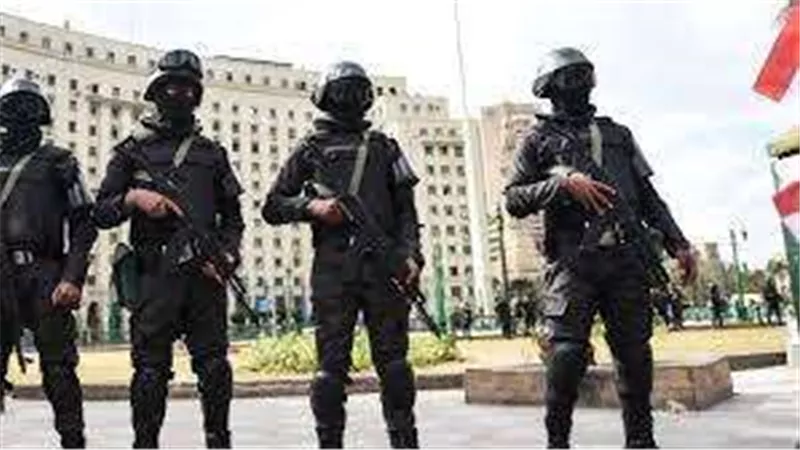 مداهمة أوكار الخارجين عن القانون بـ أسيوط وأسوان ودمياط
