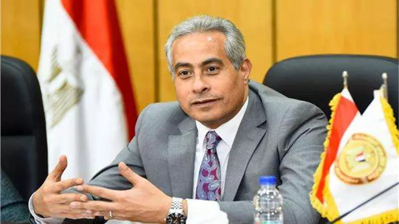 مديرية العمل بالأقصر تطلق دورات تدريب على المهن الجديدة في المستقبل