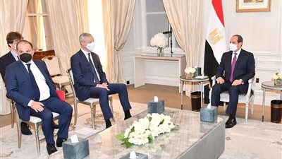 السيسي يستقبل  وزير الاقتصاد والمالية الفرنسي