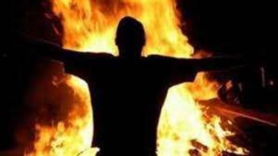 عشان بيصرف فلوسه على المخدرات.. فتاة تحرق والدها في الجيزة