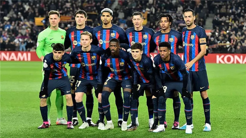 بث مباشر.. مباراة برشلونة أمام فياريال في الدوري الإسباني