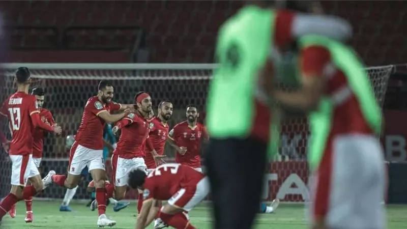 شوبير يكشف عن تغيير مفاجئ في تشكيل الأهلي أمام صن داونز