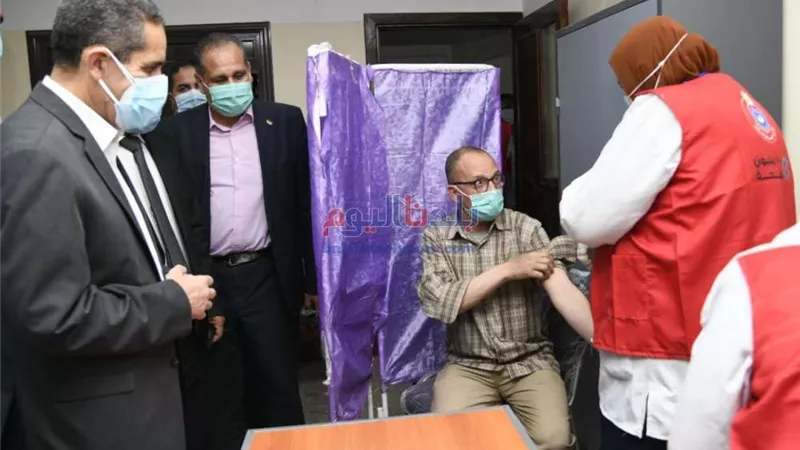 19110 مواطناً يتلقون لقاح كورونا بالقليوبية
