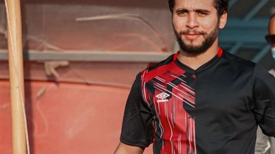 شوبير: ثنائي الأهلي المصاب بكورونا ينتظران نتيجة المسحة الجديدة اليوم