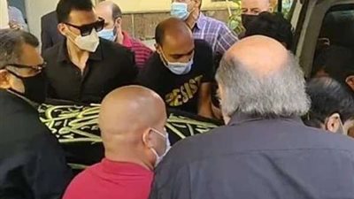 نقل جثمان سمير غانم من المهندسين إلى مسجد المشير بالتجمع الخامس