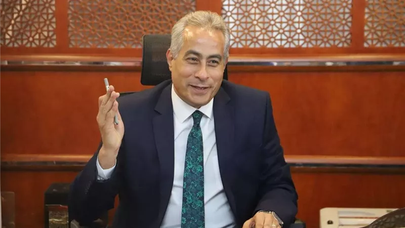 وزير العمل يوجه بتفعيل أحكام قانون المنظمات النقابية العمالية للتأكيد على مبادئ الحريات
