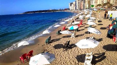 غدا.. شواطئ الإسكندرية تستقبل روادها وسط إجراءات احترازية مشددة (صور)