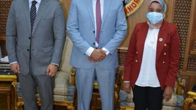 محافظ الدقهلية يستقبل متدربة البرنامج الرئاسي لتأهيل التنفيذيين للقيادة