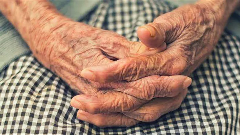 تحقيقات مُكثفة في واقعة مقتل مُسنة على يد سيدة وابنتها وزوجها بالإسكندرية