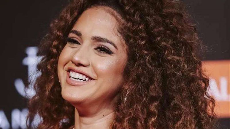 الفنانة رنا رئيس