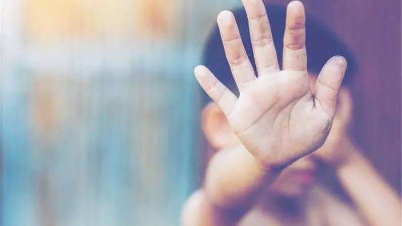 استشاري علم نفس تقدم نصائح لمساعدة الأطفال في التعبير عن أنفسهم.. فيديو