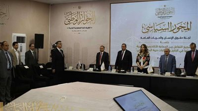 عبد الله المغازي: لابد أن يتم اختيار وزراء سياسيين من الأحزاب
