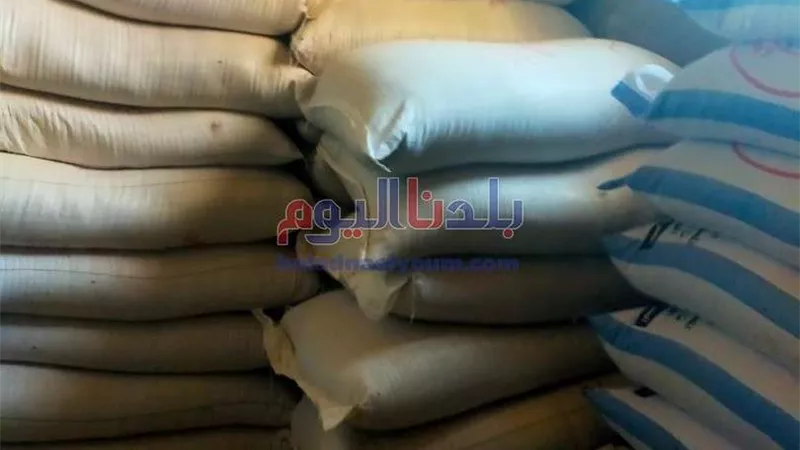 ضبط طن و ثلاثمائة كيلو علف غير مسجل بوزارة الزراعة داخل مصنع اعلاف بالغربية