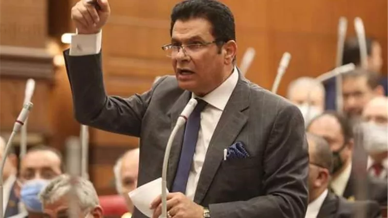 برلماني يطالب بوضع خطط غير تقليدية لمواجهة الأزمة السكانية