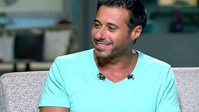 بهذه الطريقة.. أحمد السعدني يحتفل بتتويج الأهلي