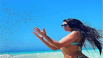 لورديانا تُغضب جمهورها مجددا بصورة شبه عارية.. شاهد