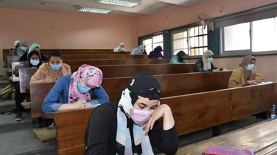 تفاصيل اليوم الأول لامتحانات كلية البنات جامعة عين شمس